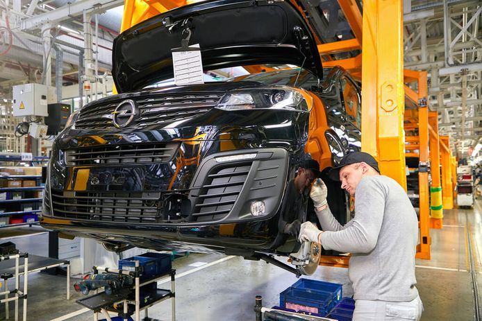 rusia se queda sin fabricantes de coches: el siguiente puede ser volkswagen