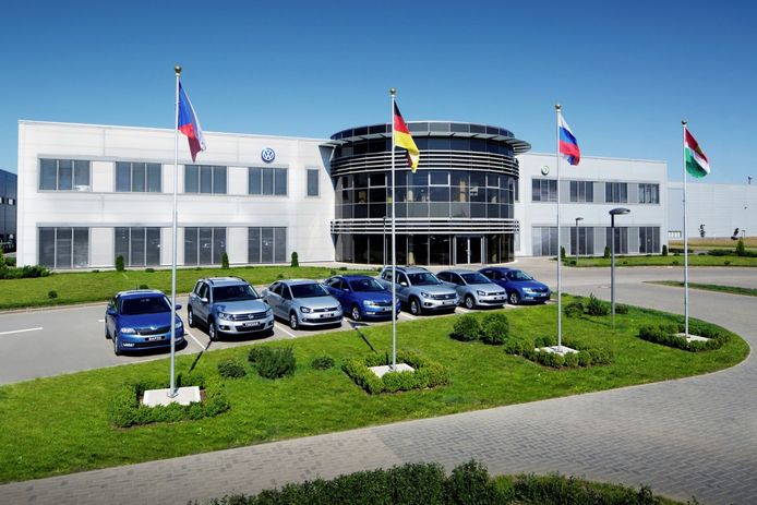 rusia se queda sin fabricantes de coches: el siguiente puede ser volkswagen