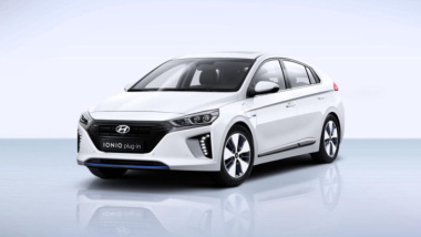 Coche para VTC: ¿Hyundai Ioniq, Fiat Tipo o Toyota Corolla?