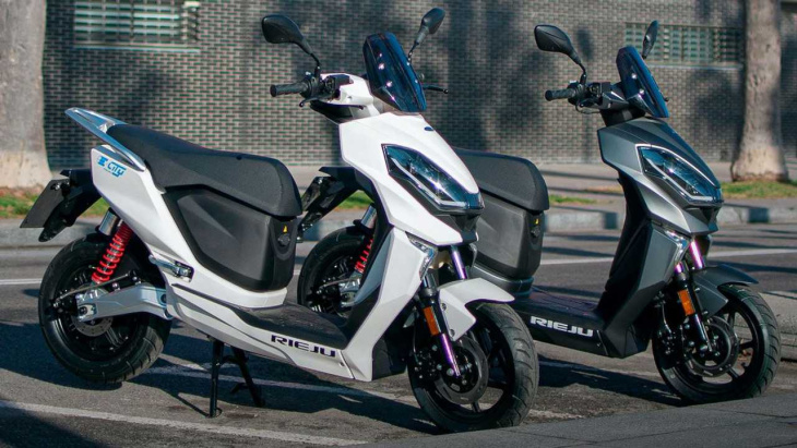 la marca española rieju presenta el scooter eléctrico e-city