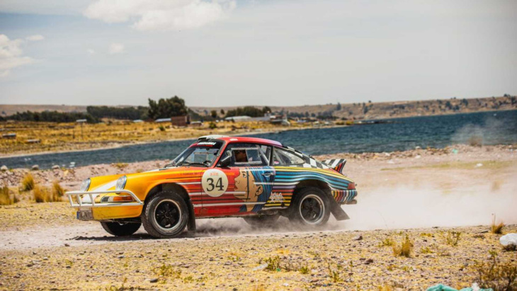 ayer ingresó a la argentina el rally de autos clásicos más largo del mundo