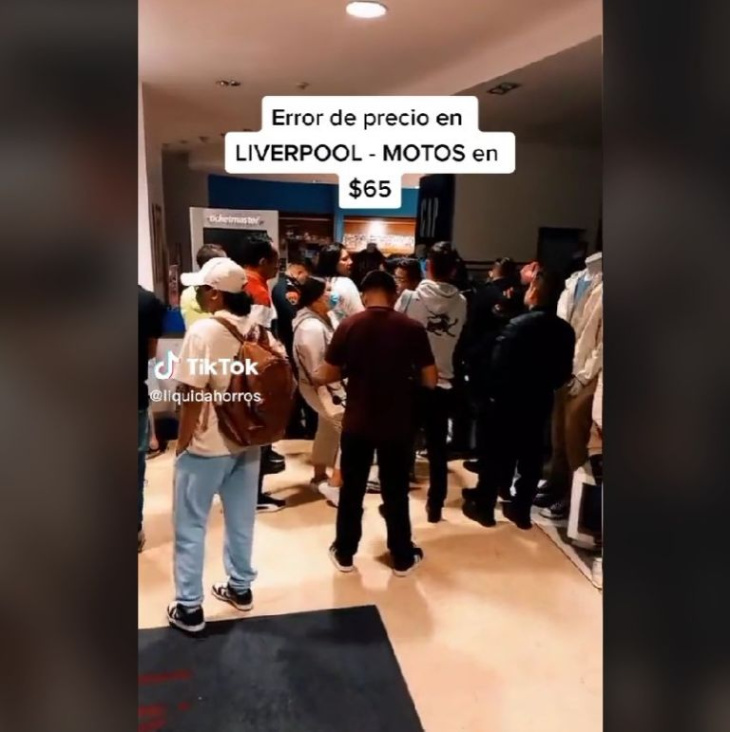 liverpool vende por error motos en 65 pesos y clientes exigen que respeten el precio