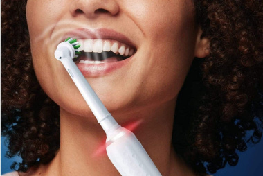 Amazon tira el precio de este cepillo de dientes eléctrico Oral-B ¡ahora con un 43% de descuento!