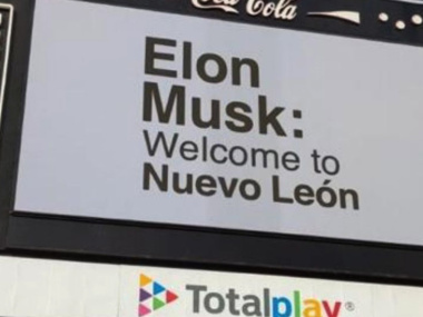 'Elon Musk: Welcome to Nuevo León', aparecen panorámicos de bienvenida a Tesla