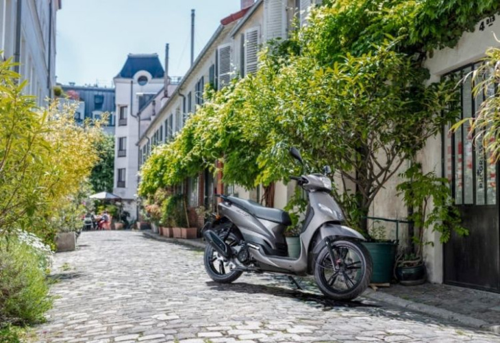 6 scooters compactas, fáciles de llevar y baratas para dejar tu coche en casa