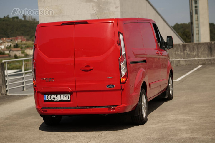 prueba de la ford transit custom phev 2022: ¿es rentable?