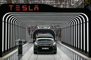 Tesla reporta un récord de entregas trimestrales, pero menos de las previstas