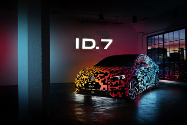ID. 7: el próximo sedán eléctrico de Volkswagen se presentó en CES 2023 con un camuflaje que cambia de color al ritmo de la música