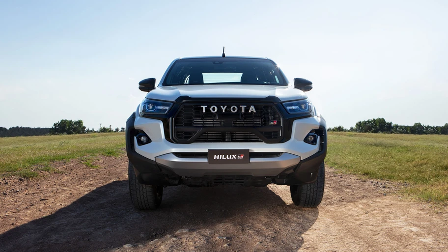 Toyota Hilux GR Sport, ¿será rival para los 