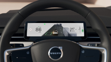 Estados Volvo actualizará 350.000 coches de forma inalámbrica para activar funciones de voz con Google