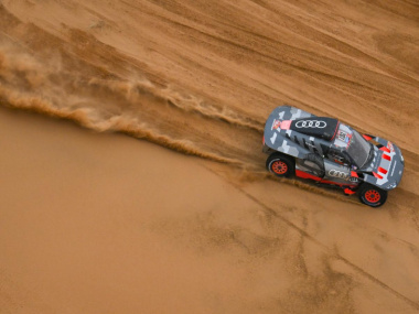 Carlos Sainz pide mayor igualdad en el Dakar ante desventaja contra Toyota