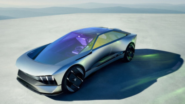 Peugeot Inception Concept, 800 km con una sola carga de energía
