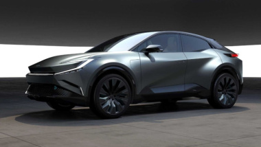 Toyota afirma que una «mayoría silenciosa» duda que el coche eléctrico sea la única opción para descarbonizar el sector