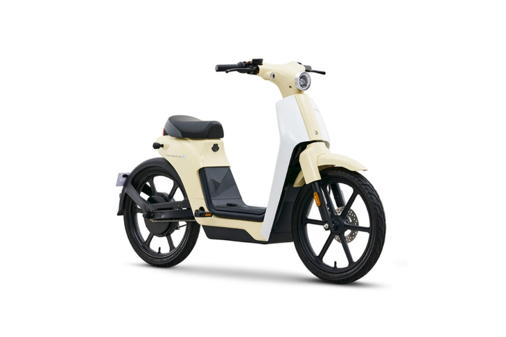 honda lanza tres nuevos ciclomotores eléctricos de diseño muy peculiar: cub e:, dax e: y zoomer e: