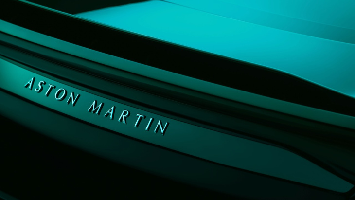 aston martin dbs 770 ultimate: agridulce despedida para el modelo