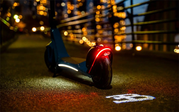 estos son los patinetes eléctricos de bugatti para 2023: todo al diseño