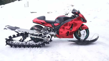 Una Suzuki Hayabusa convertida en moto de nieve: ¿genialidad?