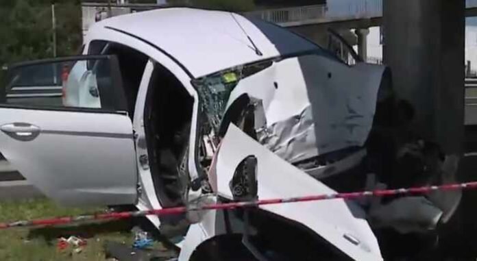 un hombre murió al chocar su auto contra una columna en la panamericana