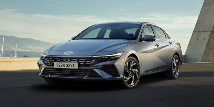 Hyundai Elantra 2024: La berlina se renueva en Corea