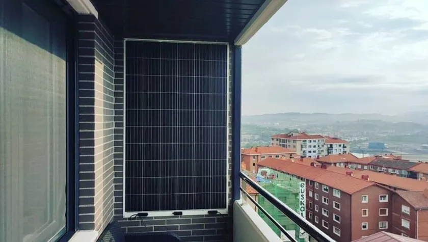 Esta mini batería es la solución perfecta para los paneles solares en los balcones