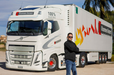 Este camionero no ha esperado al Tesla Semi: de Valencia a Zurich con 20 toneladas de naranja con un Volvo eléctrico