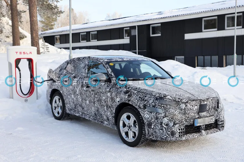 Nuevas fotos espía del BMW iX2, la peor pesadilla del Volvo C40 Recharge
