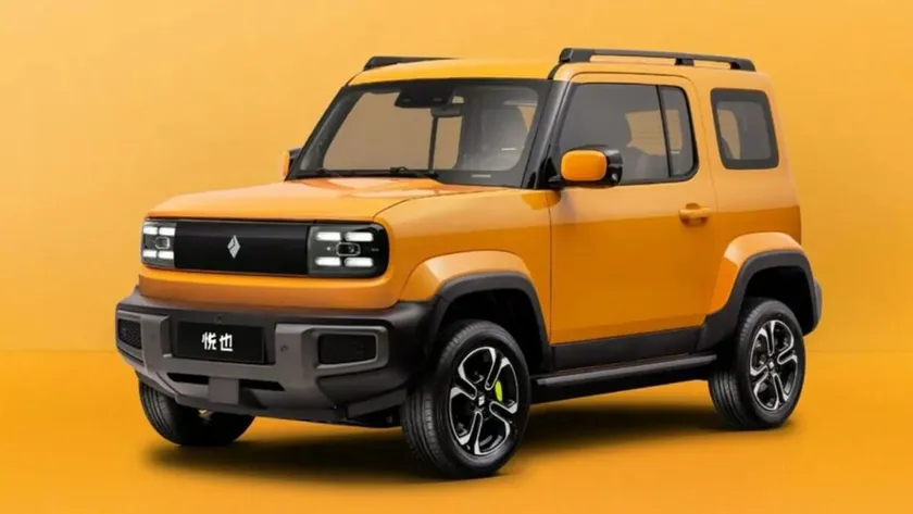 Baojun Yep, un diminuto y asequible SUV eléctrico de origen chino con estética de Suzuki Jimny y 300 kilómetros de autonomía