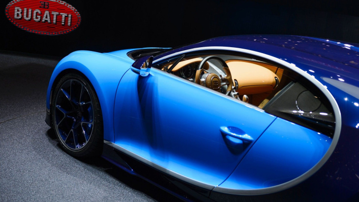 bugatti veyron: un coche espectacular. las fotos más bonitas