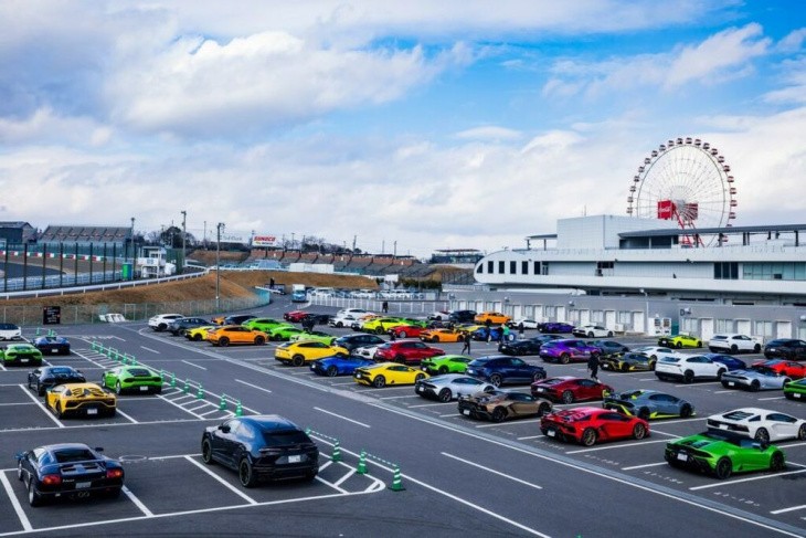 Lamborghini se hace con un Récord Guinness con este encuentro en Japón