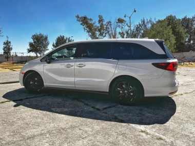 Honda Odyssey Black Edition - Test - El lado oscuro de la familia