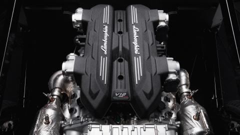 ¡así será el motor v12 híbrido enchufable del nuevo lamborghini lb744!