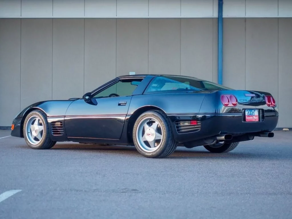 Callaway Corvette: un unicornio de los 90 busca hogar