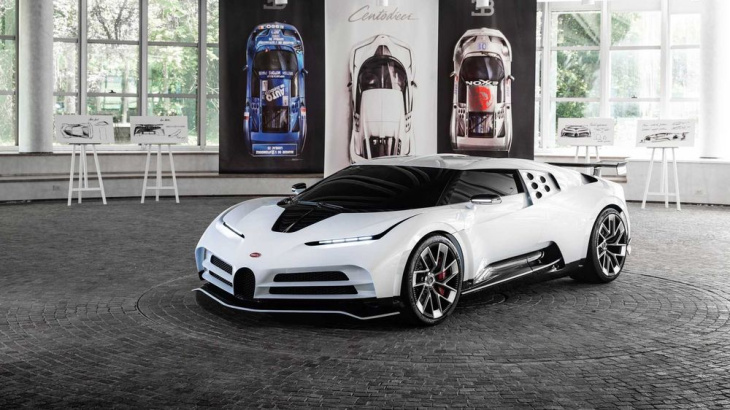 El escolta de CR7 roza así los bajos de su Bugatti de 10 millones de euros
