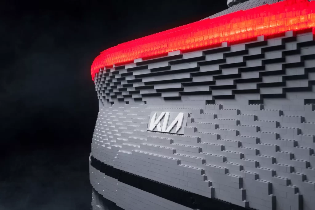 lego se anima a crear un kia ev6 con más de 350.000 piezas