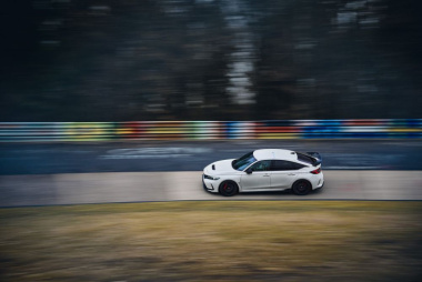Así vuela el nuevo Honda Civic Type R sobre el asfalto de Nürburgring para lograr un récord