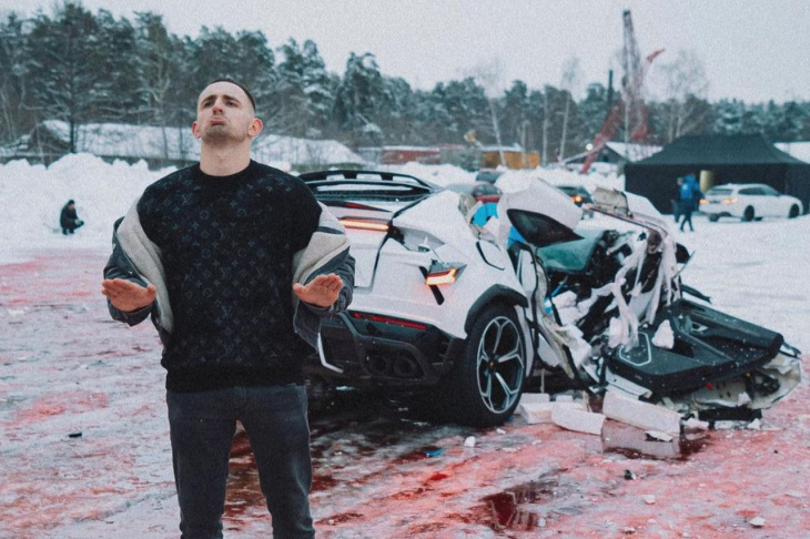 Vídeo: youtuber ruso aplasta su Lamborghini Urus de 230.000 euros con una lata gigante de 3 toneladas