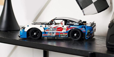 ¿Te gusta la NASCAR? este Chevrolet Camaro ZL1 de Lego en oferta es tu regalo ideal
