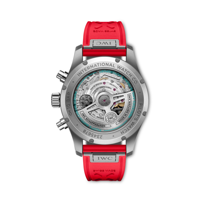 lewis hamilton: su nuevo reloj iwc miami pink por menos de 10.000 euros es perfecto para este verano