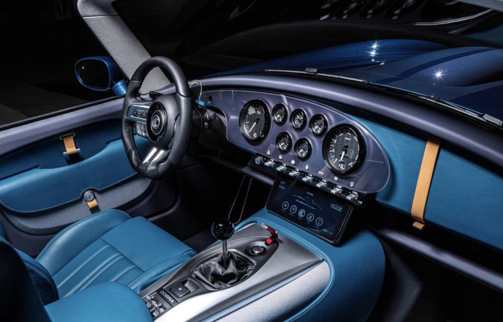 AC Cobra GT Roadster 2024: larga vida a los deportivos de verdad