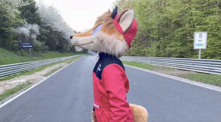 Legend, la mascota más rápida del planeta… y de Nürburgring