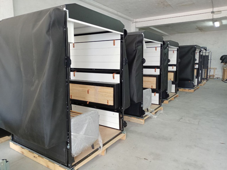 una empresa de vigo puede haber encontrado la solución definitiva para las furgonetas camper: cubos modulares reutilizables