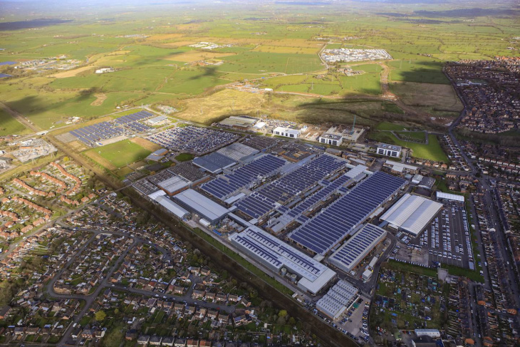la planta con paneles solares de bentley en crewe es el futuro de la industria