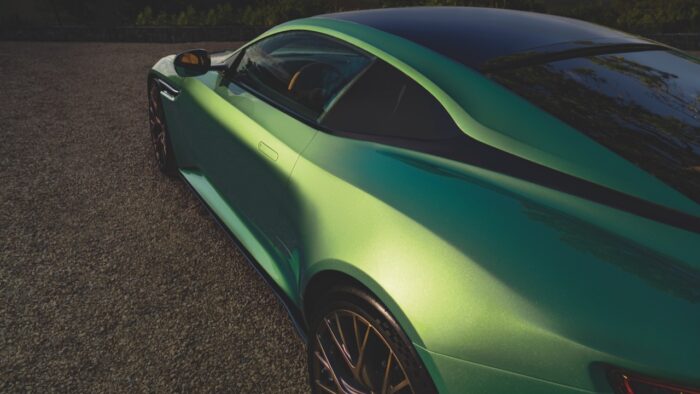 Aston Martin hará eléctricos de altas prestaciones con la ayuda de Lucid