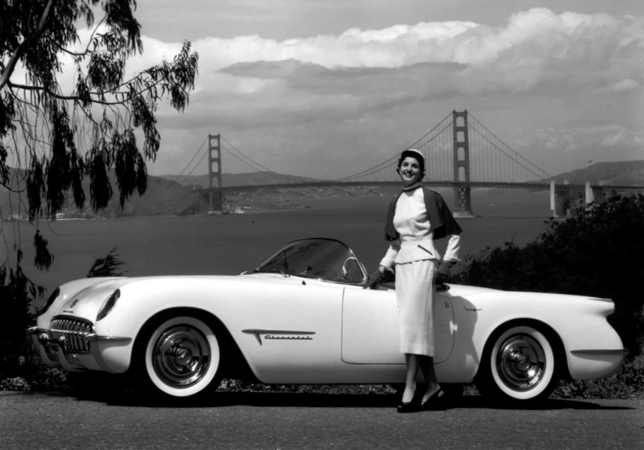un día como hoy -pero de hace 70 años- nació el corvette de chevrolet