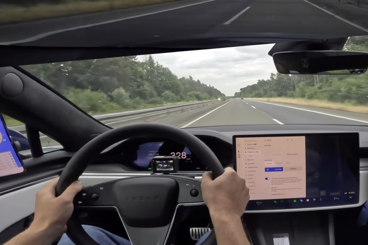 Así es ir a 320 km/h con el Tesla Model S Plaid