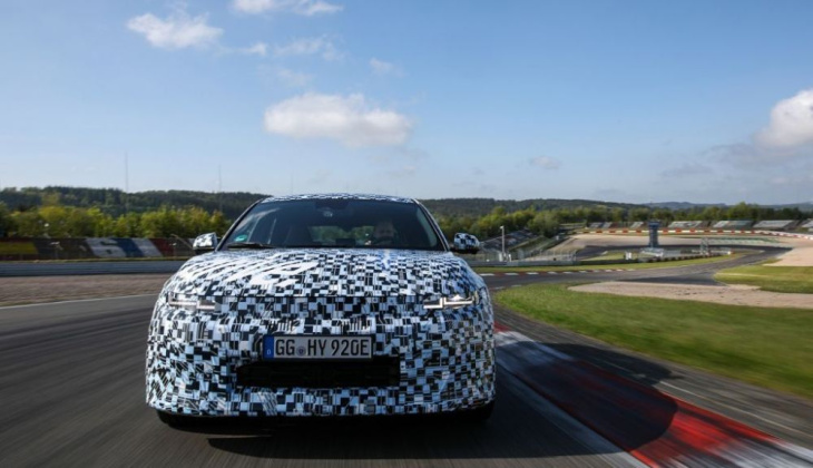 hyundai ioniq 5 n: el coche eléctrico deportivo se pone a punto en nurburgring antes de su estreno