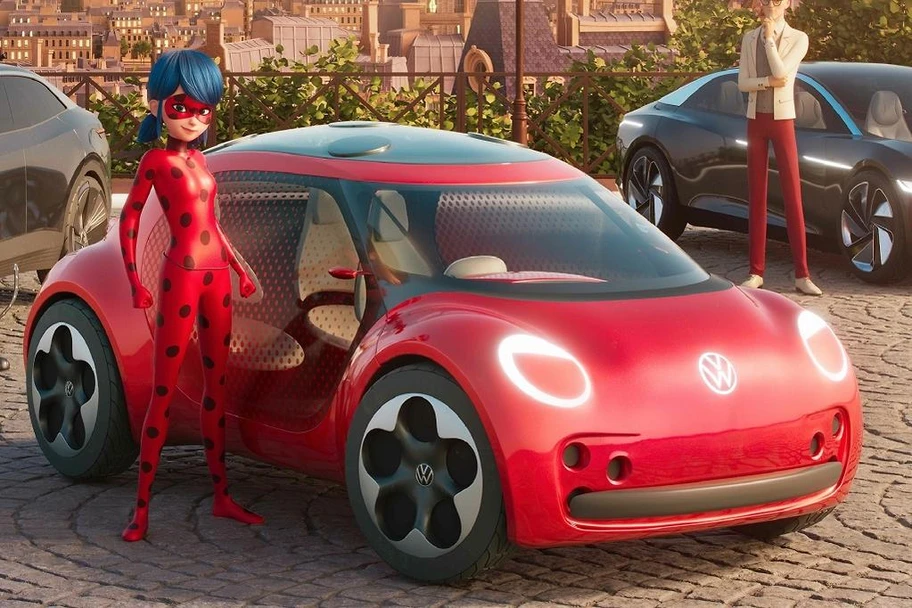 video: volkswagen fully electric se une a ladybug y cat noir