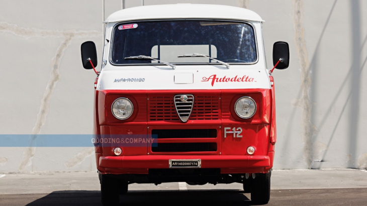 alfa romeo f12 furgone: la furgoneta que se coló entre los deportivos italianos