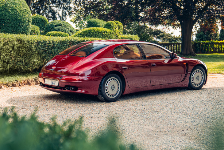 30 años del bugatti eb112, el modelo que sirvió de germen para el veyron