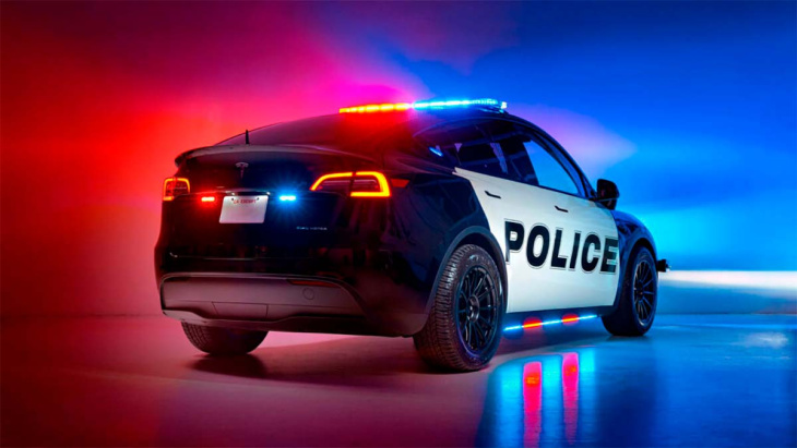 la policía de california patrullará con este espectacular tesla model y